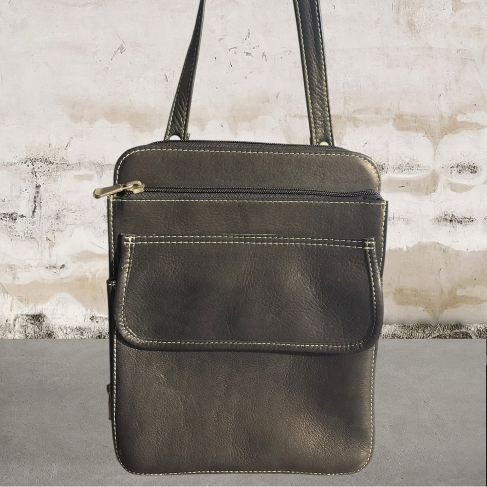 Le Donne NWT Women's Leather Structured Organizer Shoulder Bag